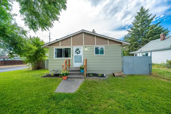 1328 Joseph Ave, Spokane, WA 99208