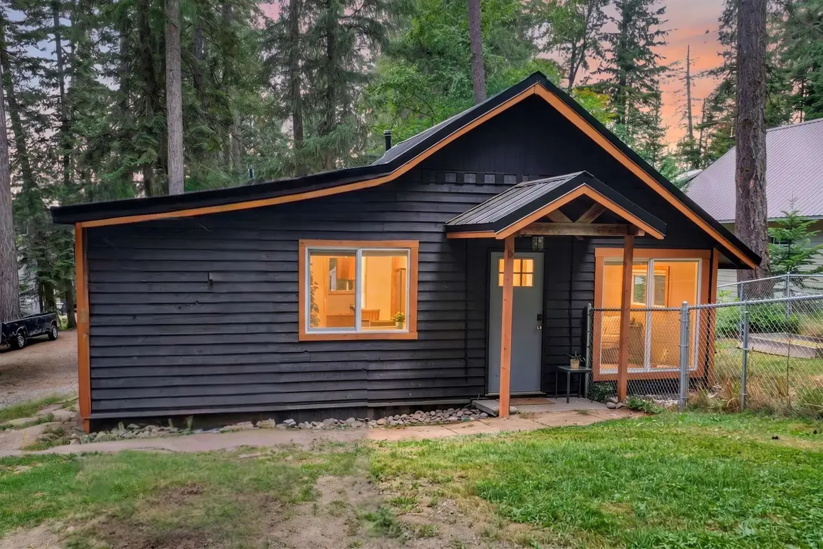 13908 N East Newman Lake Dr, Newman Lake, WA 99025 - #1