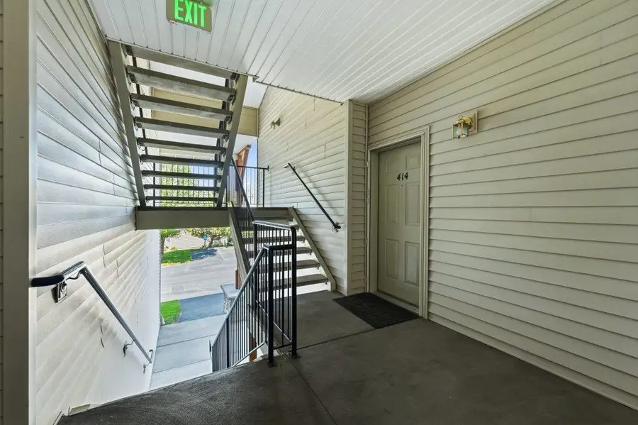 22855 E Country Vista Dr #414, Liberty Lake, WA 99019 - #2