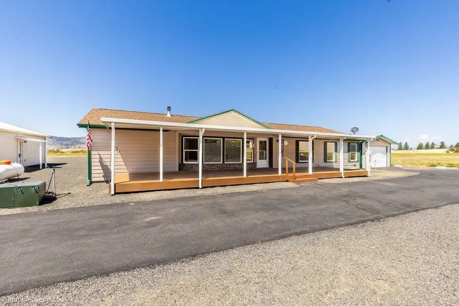 202 Airport Way, Seven Bays, WA 99122 - #2