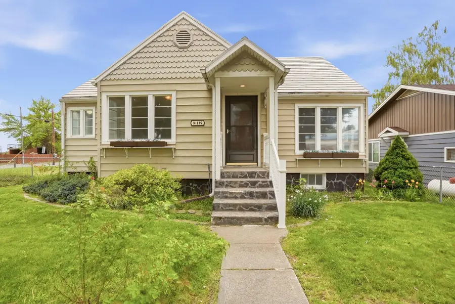 119 N Leslie St, Tekoa, WA 99033 - #3