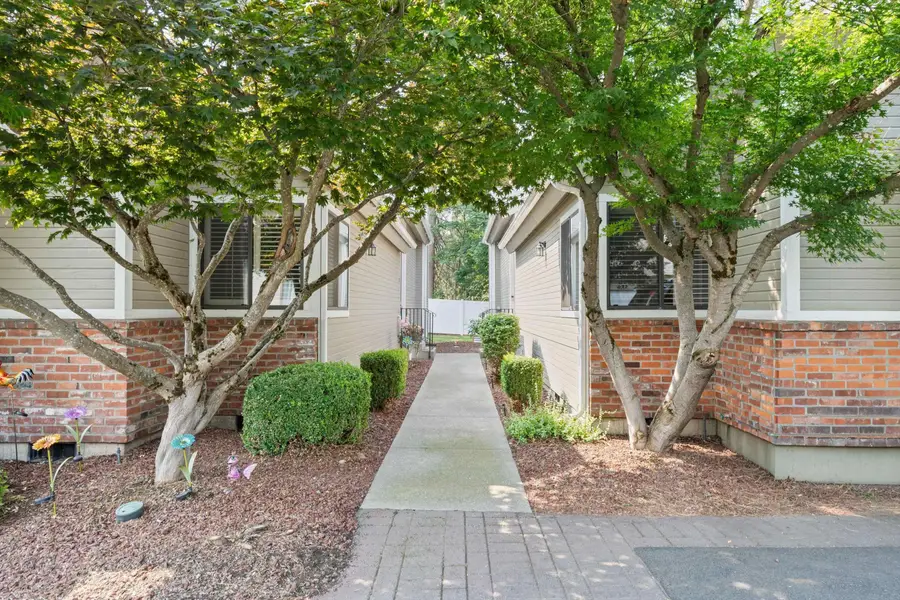 1218 E 30th Ave #Unit 2, Spokane, WA 99203 - #3