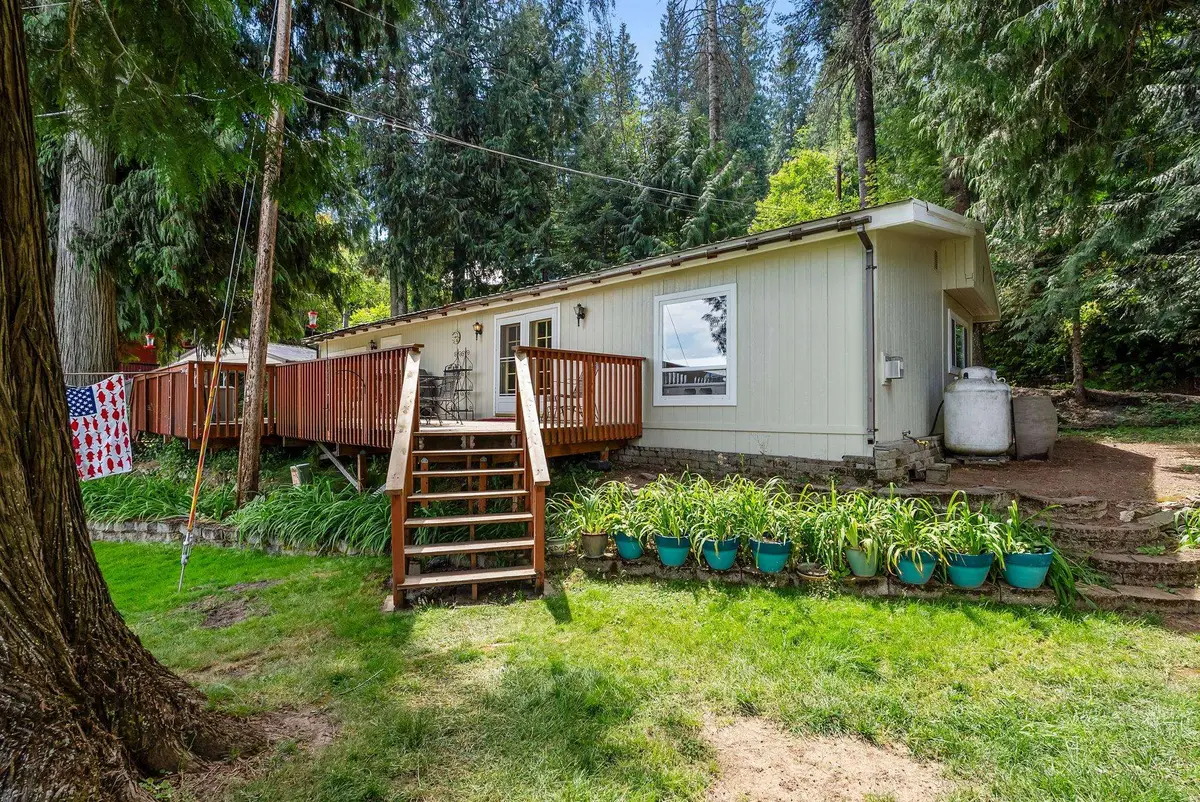 11715 N Honeymoon Bay Rd, Newman Lake, WA 99025 - #1