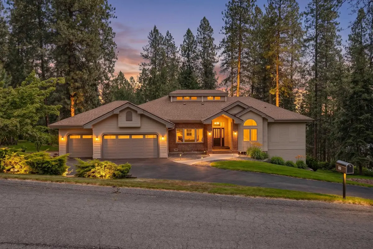 8912 N Oakland Rd, Newman Lake, WA 99025 - #1