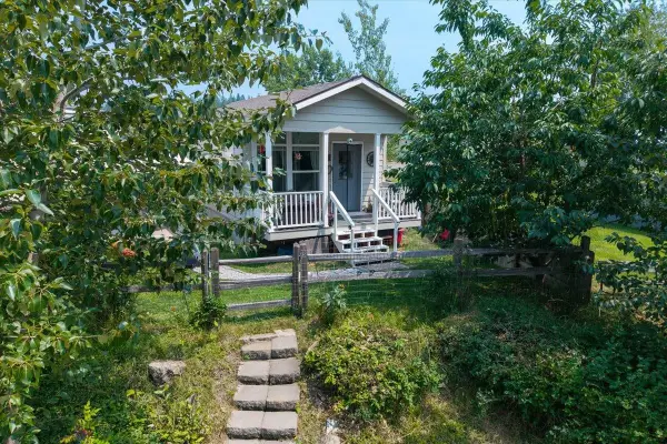 287 Guinevere Dr Dr, Usk, WA 99180