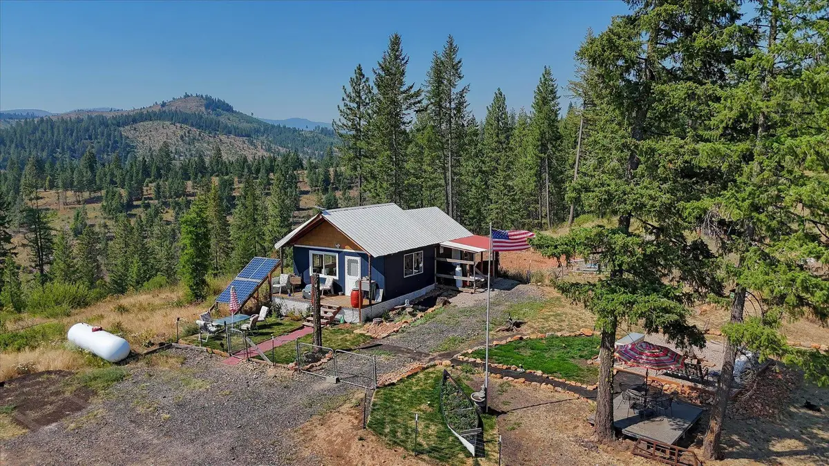 2030 K Rose Hill Rd, Springdale, WA 99173 - #1