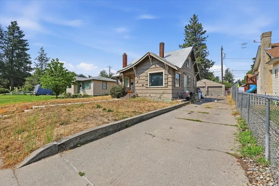 5011 N Cedar St, Spokane, WA 99205 - #2