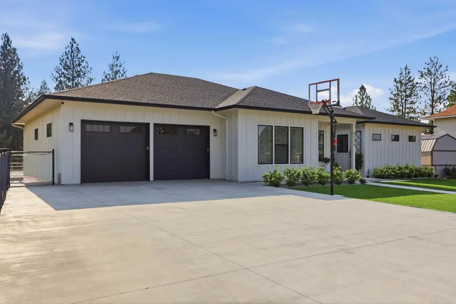 6224 S Eaglecrest Dr, Spokane Valley, WA 99206 - #2