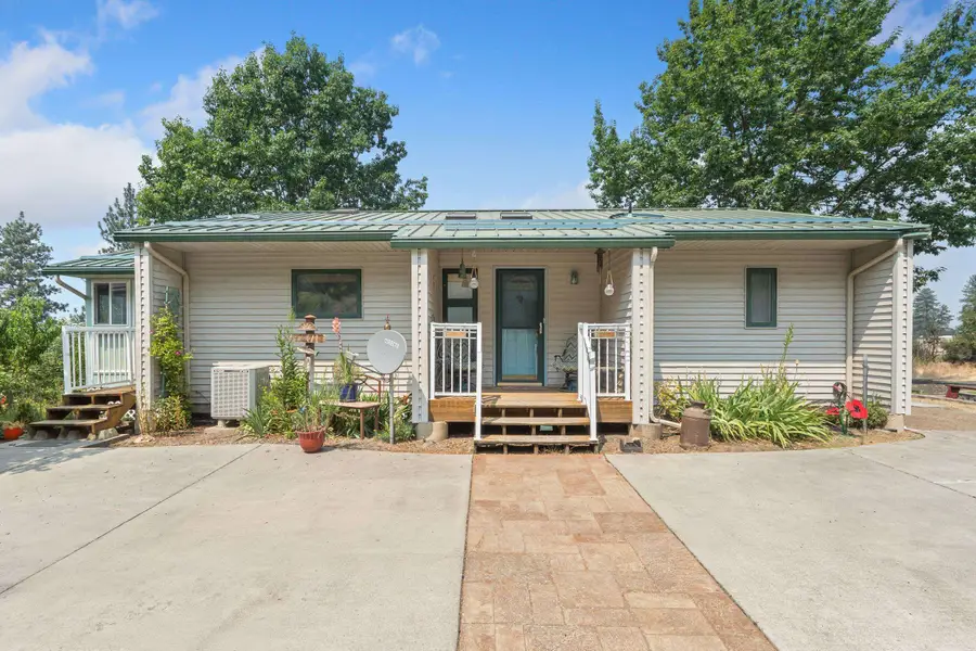 4130 Friday Bay Ln, Seven Bays, WA 99122 - #2