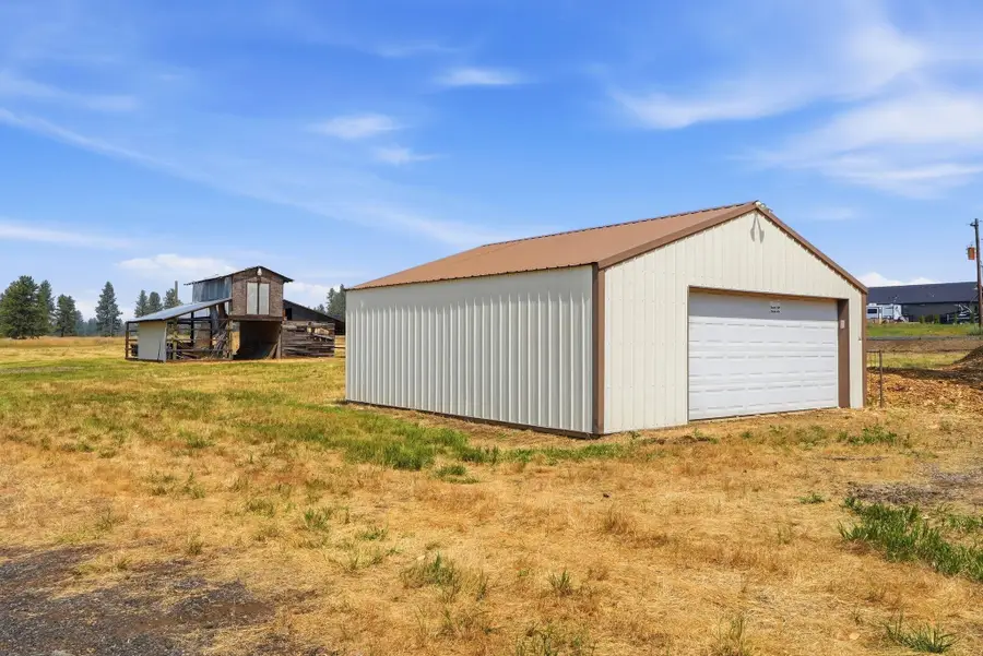 1410 W Paradise Rd, Spokane, WA 99224 - #2