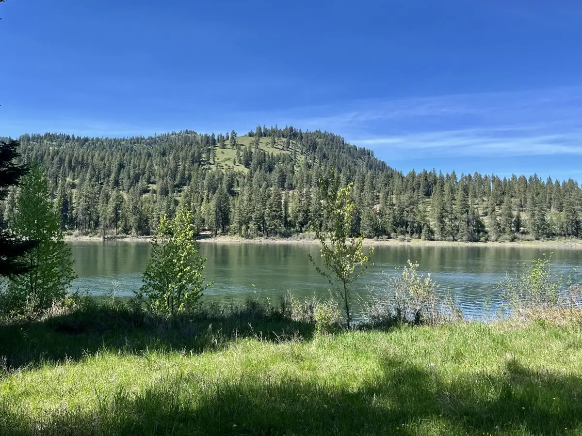 361 Dilling Dr, Cusick, WA 99119 - #1
