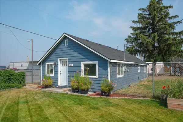7901 E Valleyway Ave, Spokane Valley, WA 99212