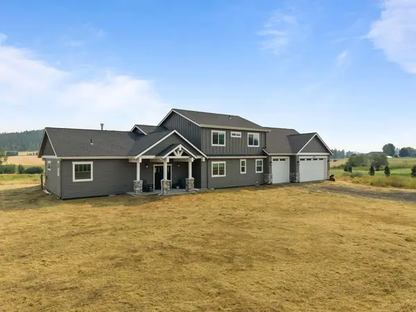 21807 N Creekside Ln, Colbert, WA 99005