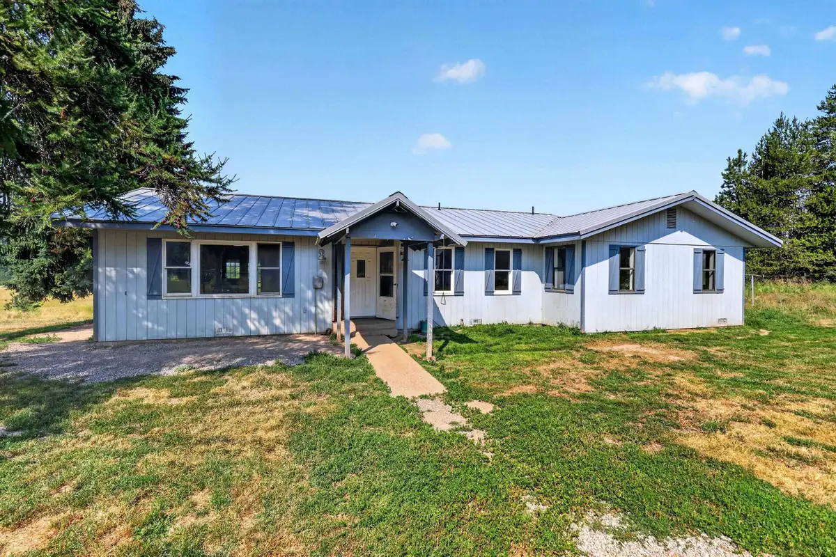71 Frissell Rd, Usk, WA 99180 - #1