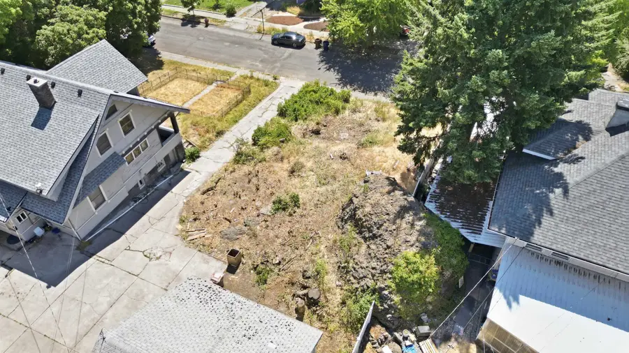 327 E 11 Ave, Spokane, WA 99203 - #3
