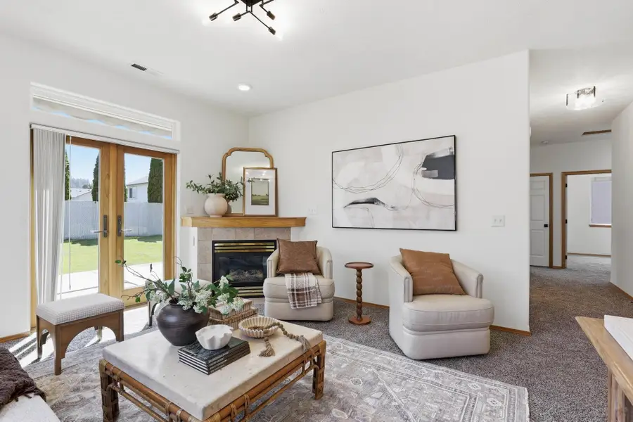 17608 E 2nd Ln, Spokane Valley, WA 99016 - #3