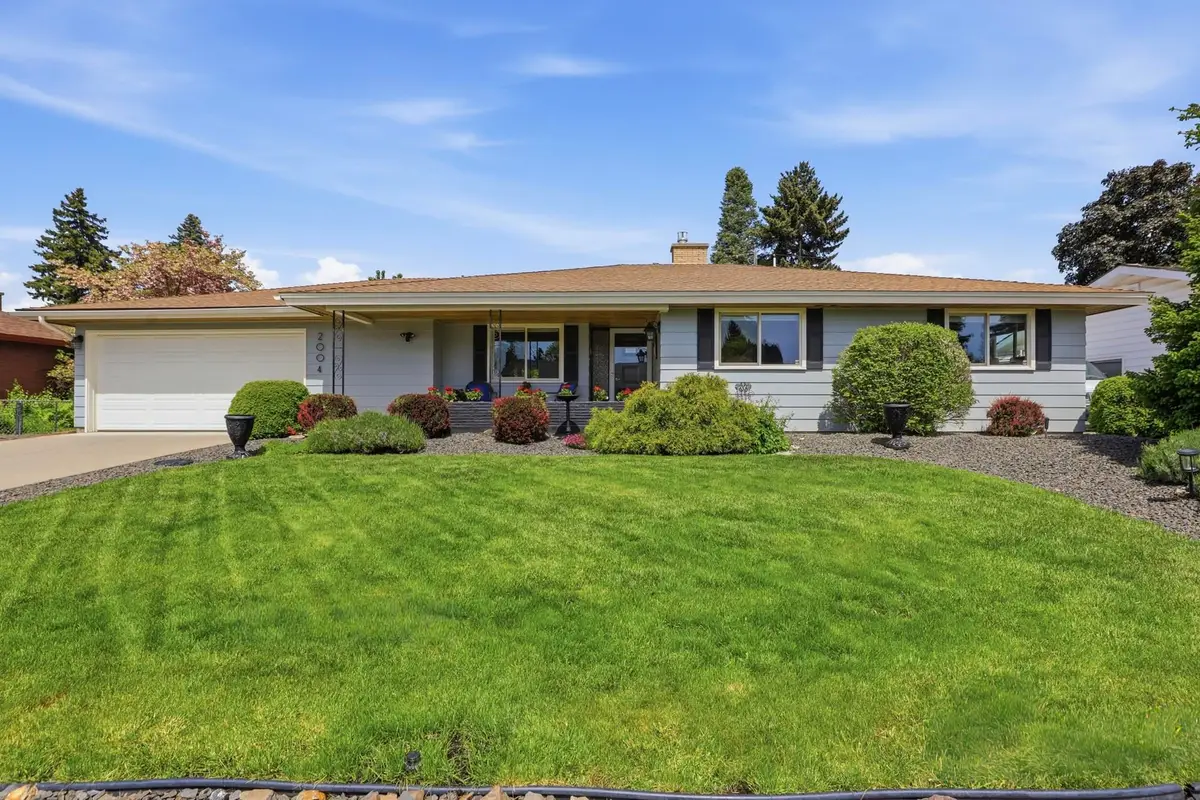 2004 W Courtland Ave, Spokane, WA 99205 - #1