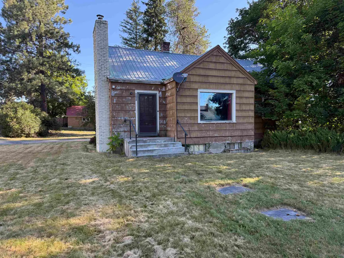 836 W 5th St, Newport, WA 99156 - #1
