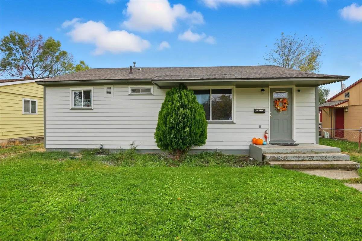 2824 E Marshall Ave, Spokane, WA 99207 - #1