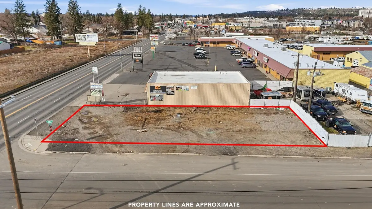1327 E Francis Ave, Spokane, WA 99216 - #1