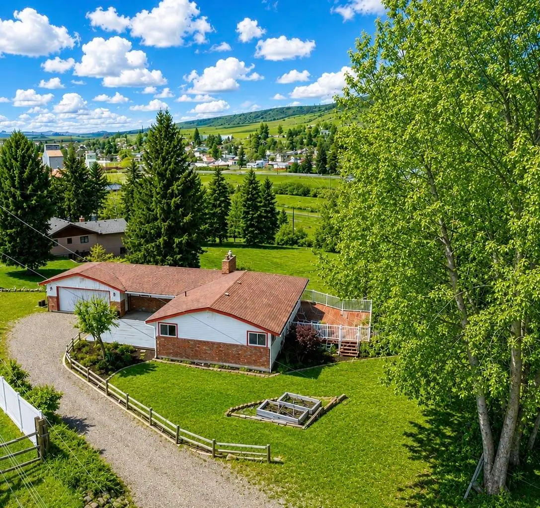 147 N Lindsey St, Tekoa, WA 99033 - #1