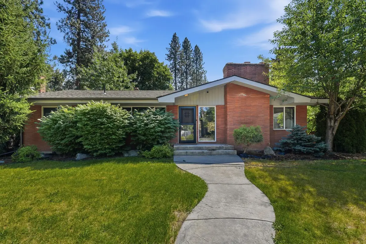 1210 E 17th Ave, Spokane, WA 99203 - #1