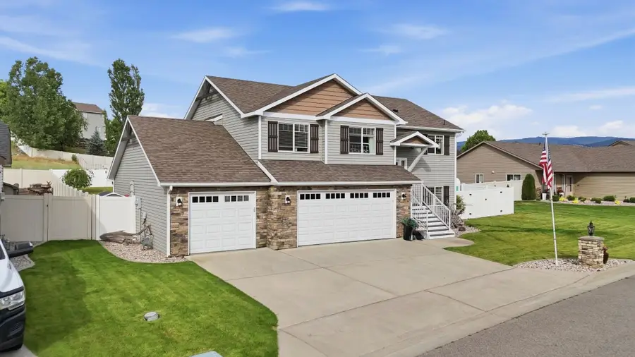 1027 S Virgil Ct, Greenacres, WA 99016 - #2