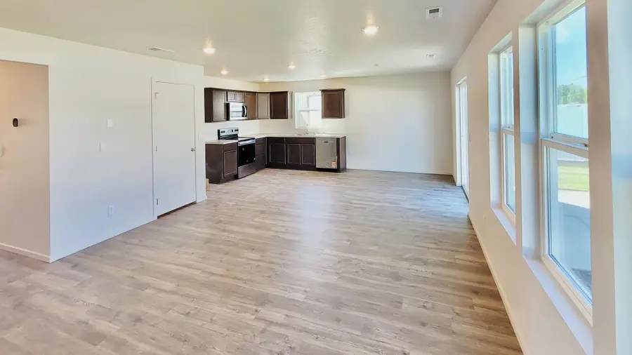 120 S Pippin Ave, Deer Park, WA 99006 - #3
