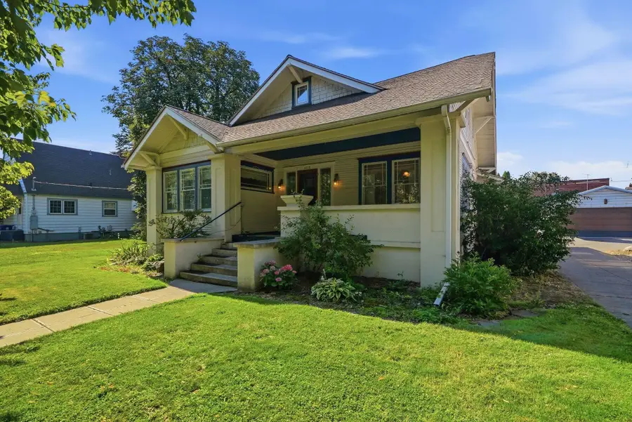 1018 E Sharp Ave, Spokane, WA 99216 - #2