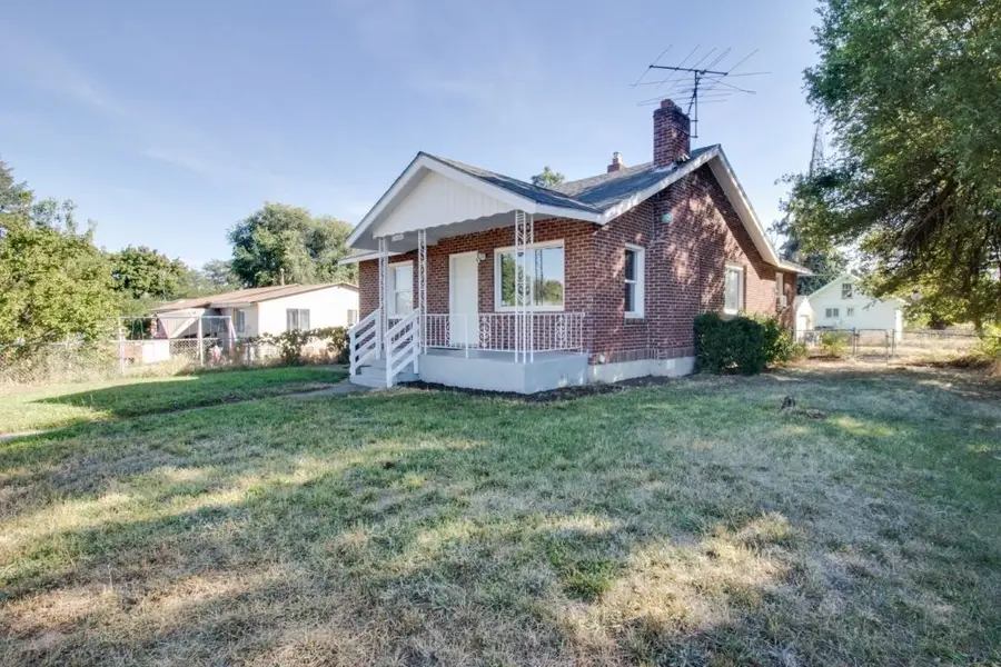 2904 E Columbia Ave, Spokane, WA 99208 - #3