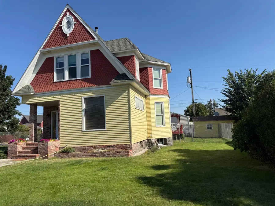 520 Marshall St, Davenport, WA 99122 - #3