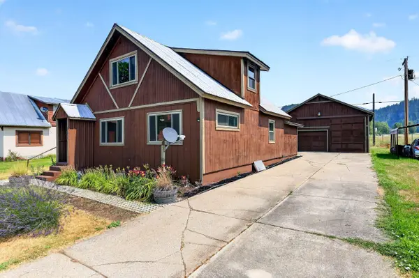 309 Park St, Metaline Falls, WA 99153