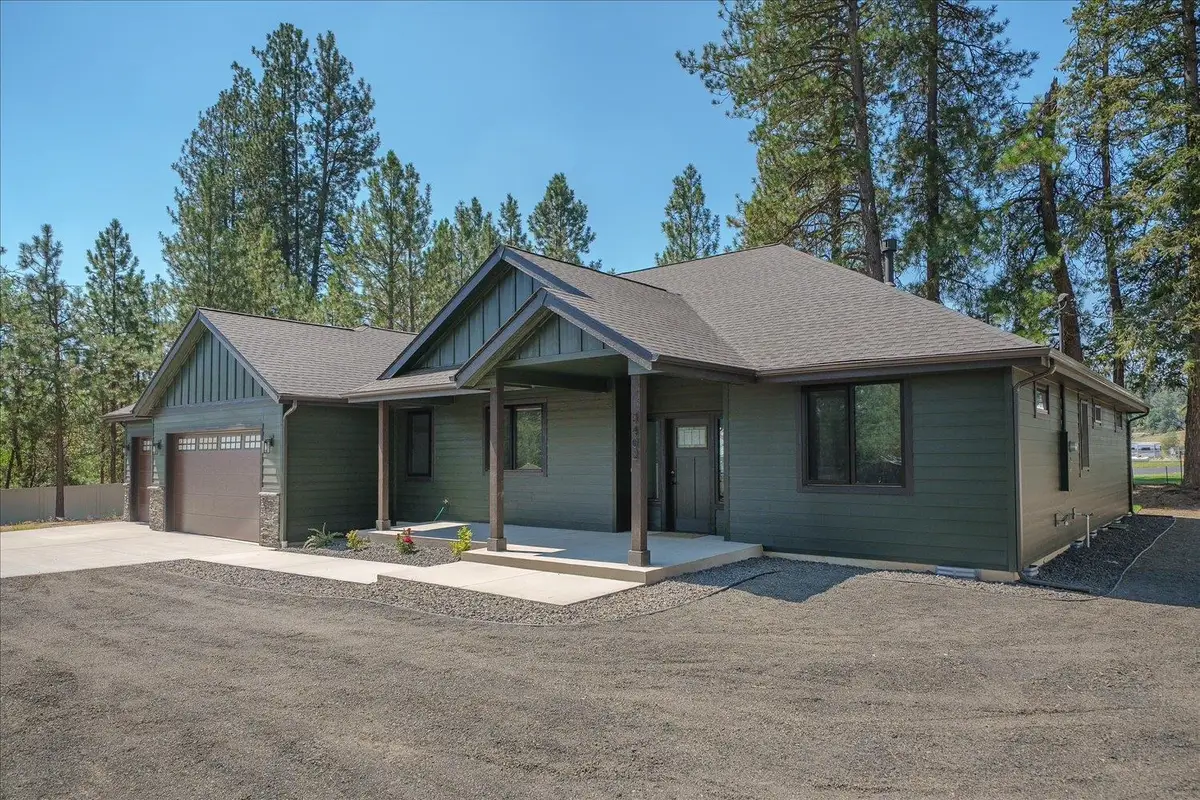 3402 E Yearling Rd, Chattaroy, WA 99003 - #1