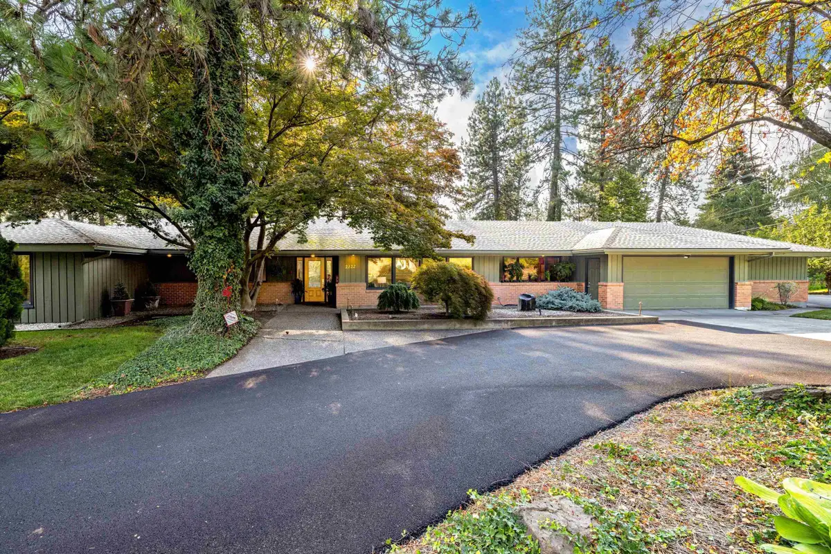 2122 S Helena St, Spokane, WA 99203 - #1