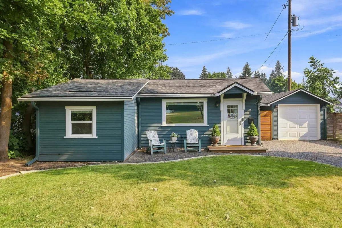 907 E 30th Ave, Spokane, WA 99203 - #1