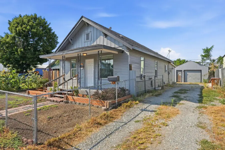 3017 E Rowan Ave, Spokane, WA 99217 - #3