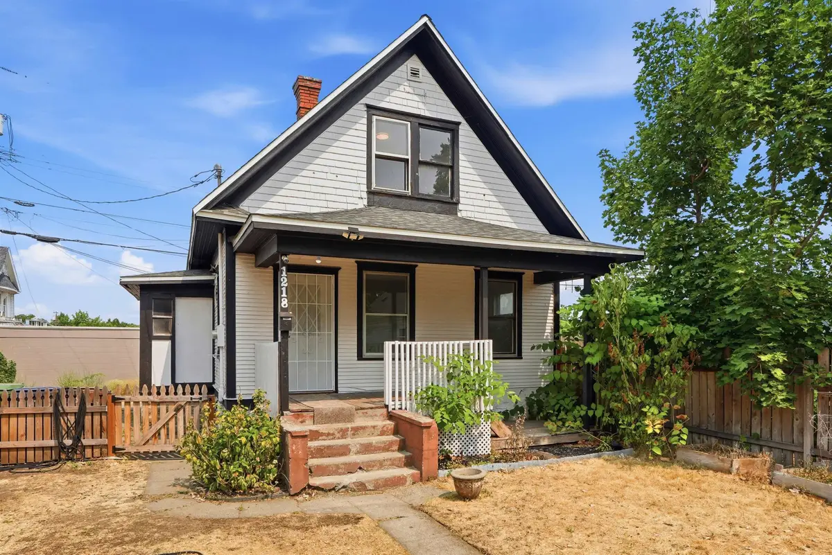 1218 W Shannon Ave, Spokane, WA 99205 - #1