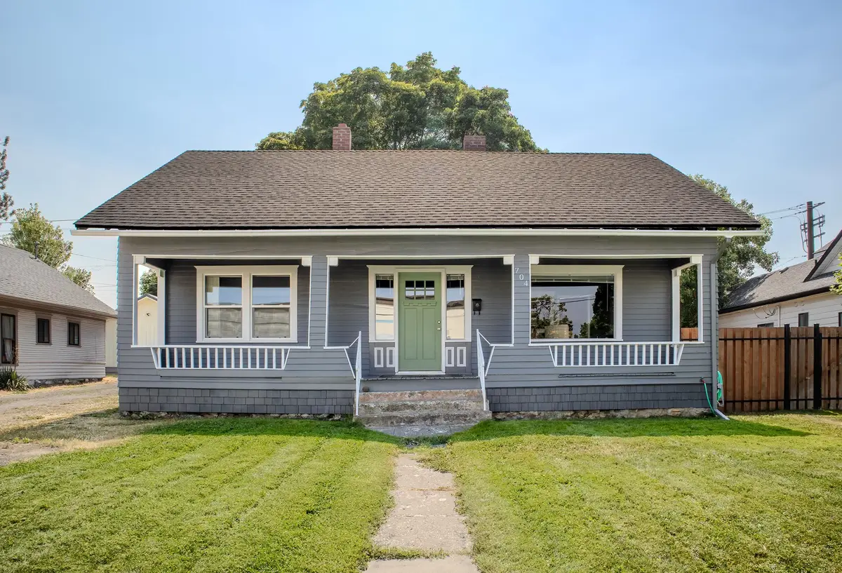 704 E 31st Ave, Spokane, WA 99203 - #1