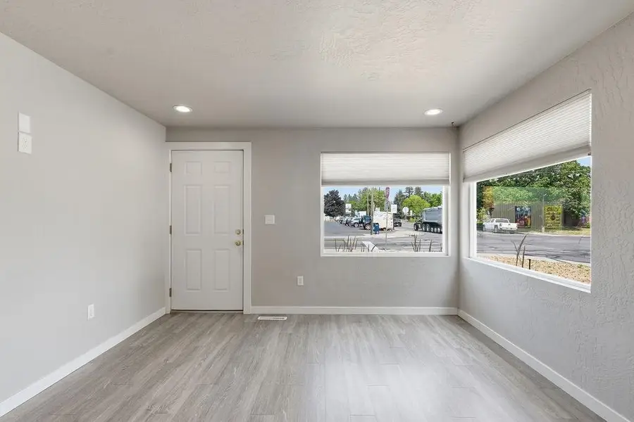 2603 W Rowan Ave, Spokane, WA 99205 - #3