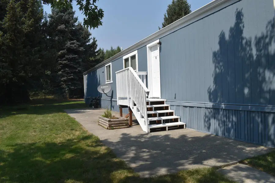 3110 E Chattaroy Rd, Chattaroy, WA 99003 - #2