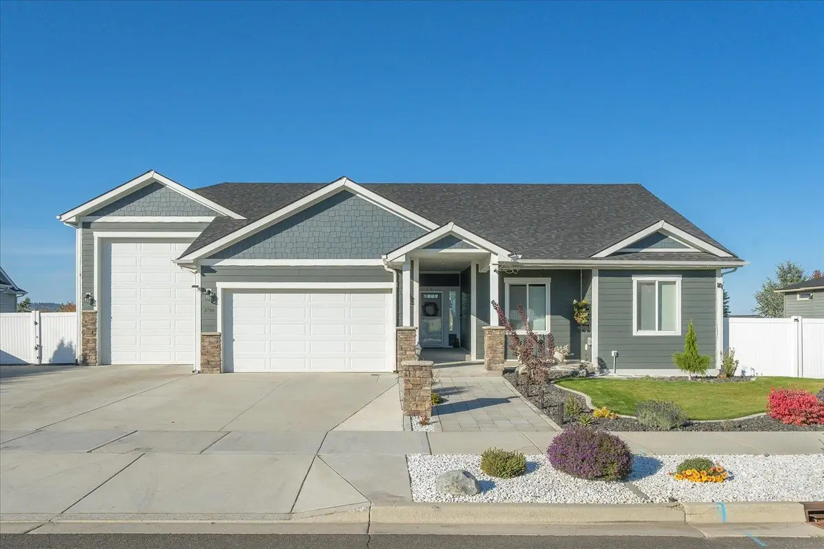 2706 W Howesdale Rd, Spokane, WA 99208 - #1