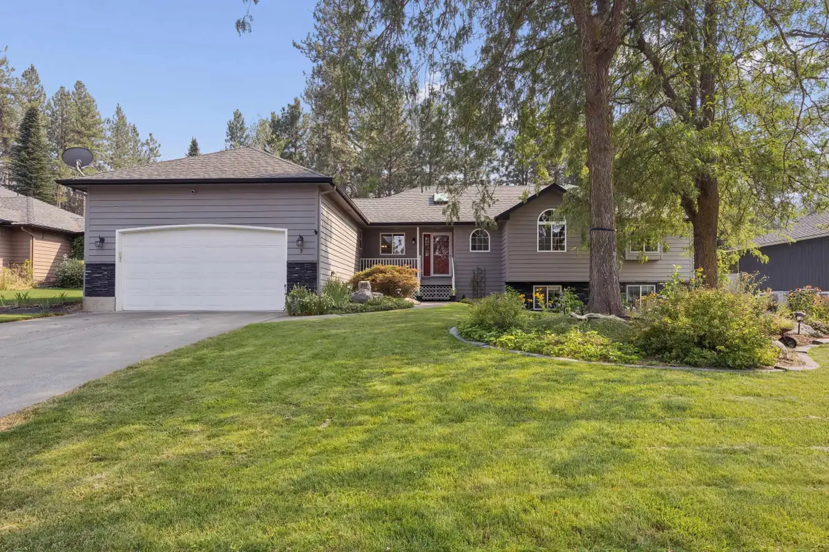 9 W Elcliff Ave, Spokane, WA 99218 - #1