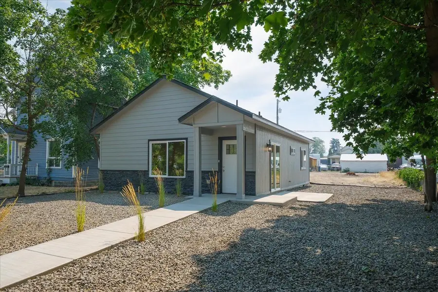 1924 E Sharp Ave, Spokane, WA 99202 - #2