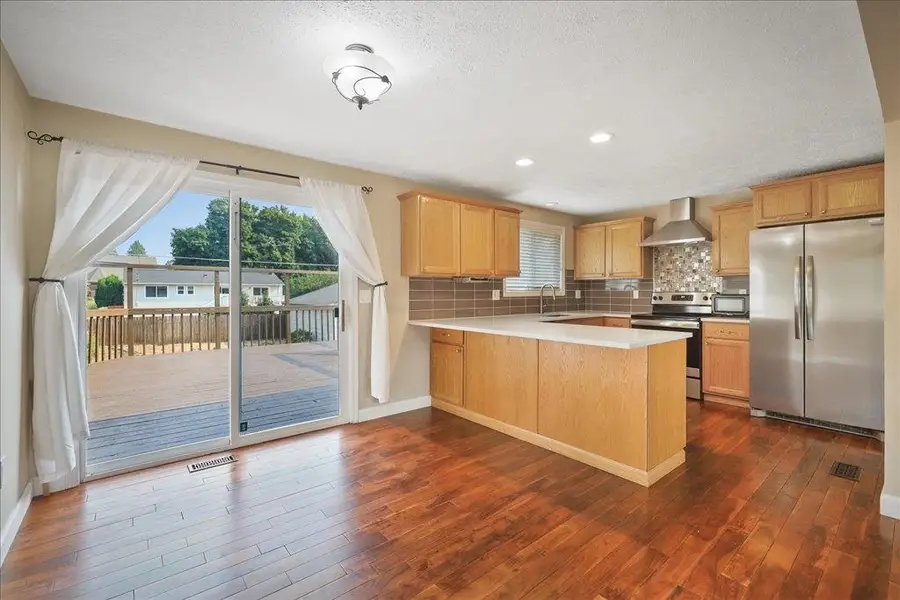 1427 E 35th Ave, Spokane, WA 99203 - #2