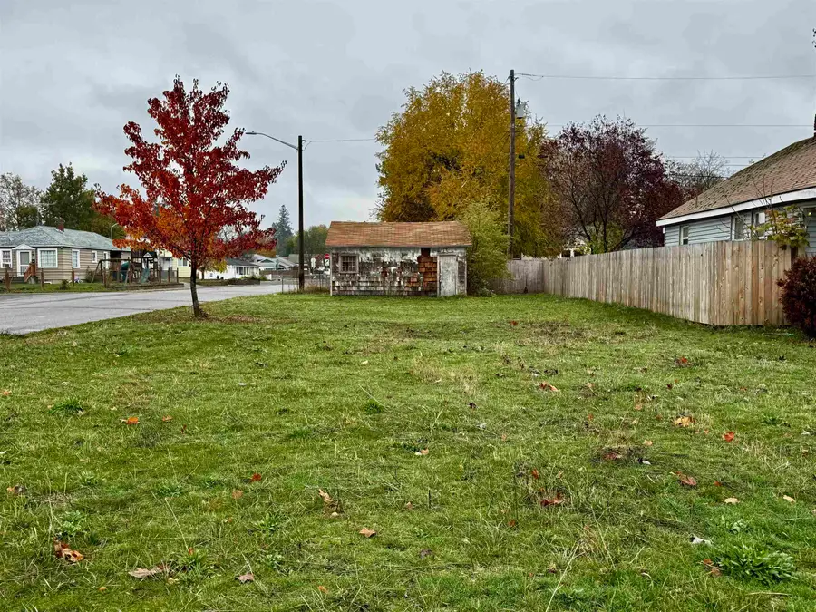 5826 N Madison St, Spokane, WA 99205 - #3