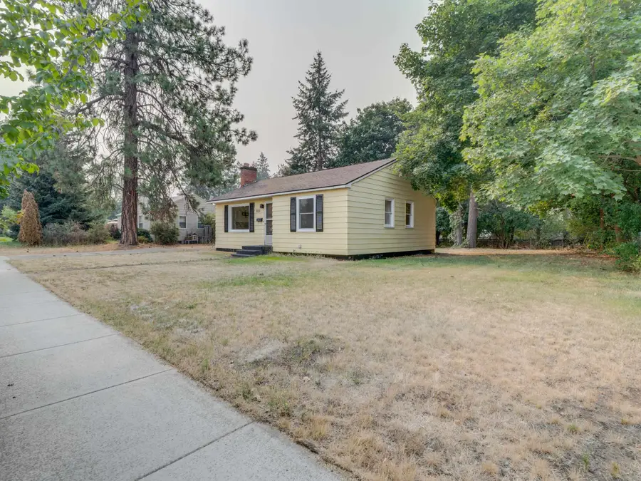 3011 W Rowan Ave, Spokane, WA 99205 - #2
