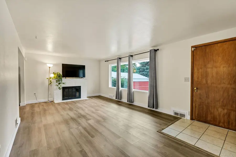 915 N Bowdish Rd, Spokane Valley, WA 99206 - #2