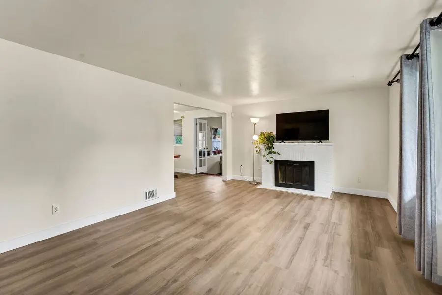 915 N Bowdish Rd, Spokane Valley, WA 99206 - #3