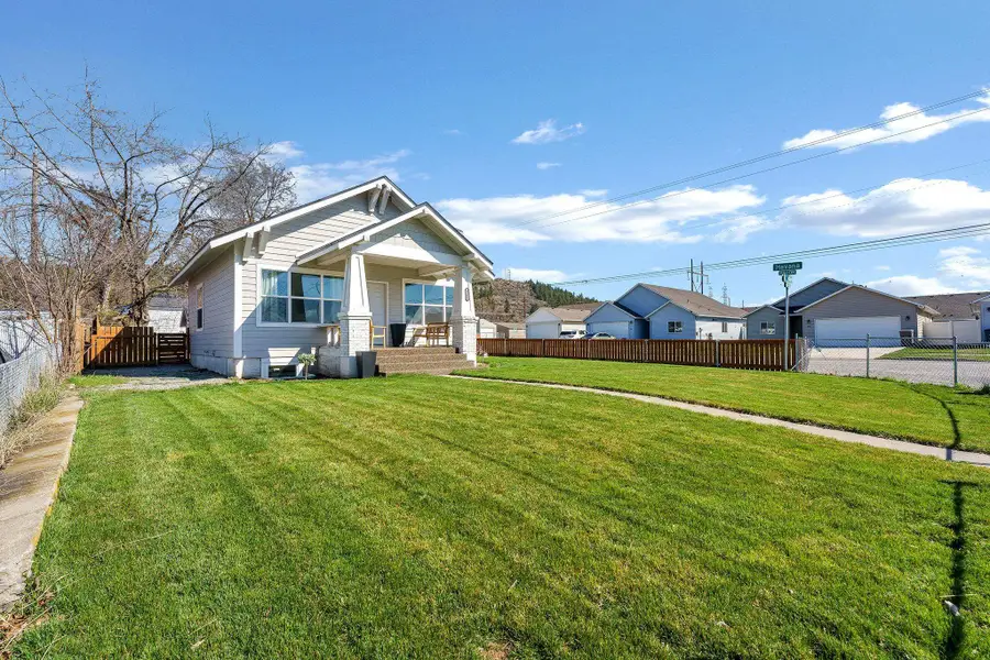 4323 E Cleveland Ave, Spokane, WA 99217 - #2