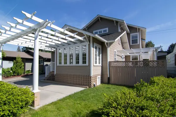 1126 E 29th Ave, Spokane, WA 99203
